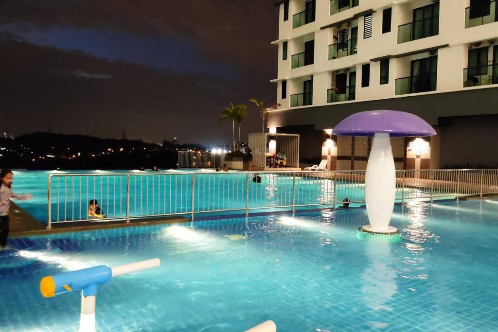 באנגי Hidayah Homestay Near Ukm And Ktm Station With High Speed Wifi - Pool & River View מראה חיצוני תמונה