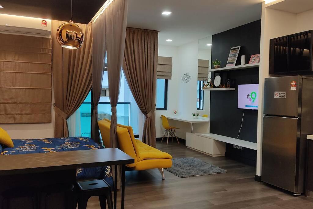 באנגי Hidayah Homestay Near Ukm And Ktm Station With High Speed Wifi - Pool & River View מראה חיצוני תמונה