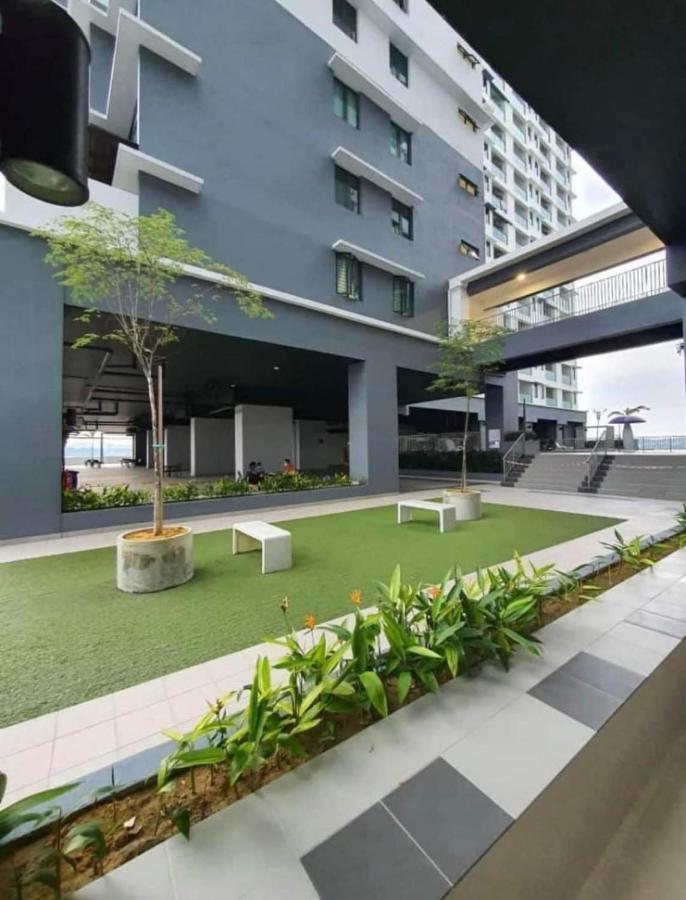באנגי Hidayah Homestay Near Ukm And Ktm Station With High Speed Wifi - Pool & River View מראה חיצוני תמונה